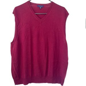 Club Room 100% merino wool burgundy/red vest size XL